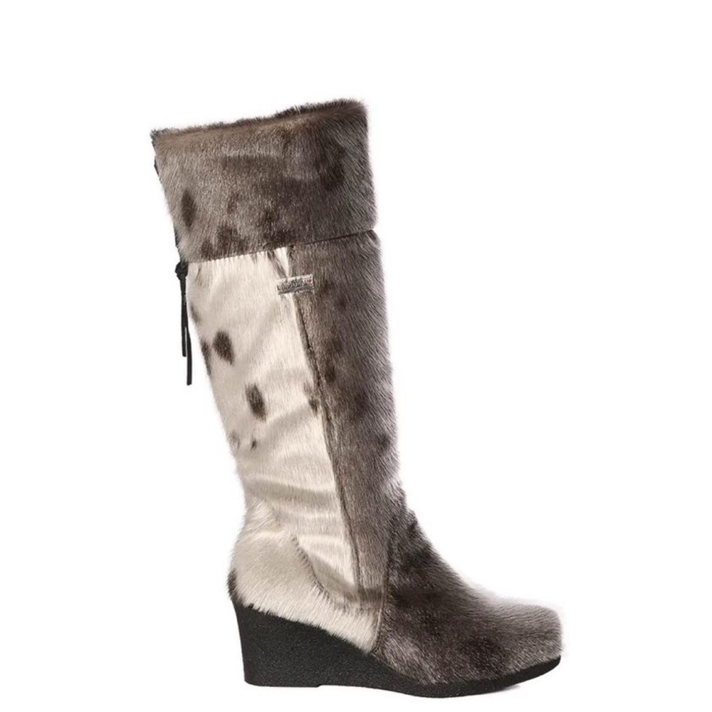Bilodeau Authentic Sealskin Boots. Size 11 Paid 750$ looking for 600$